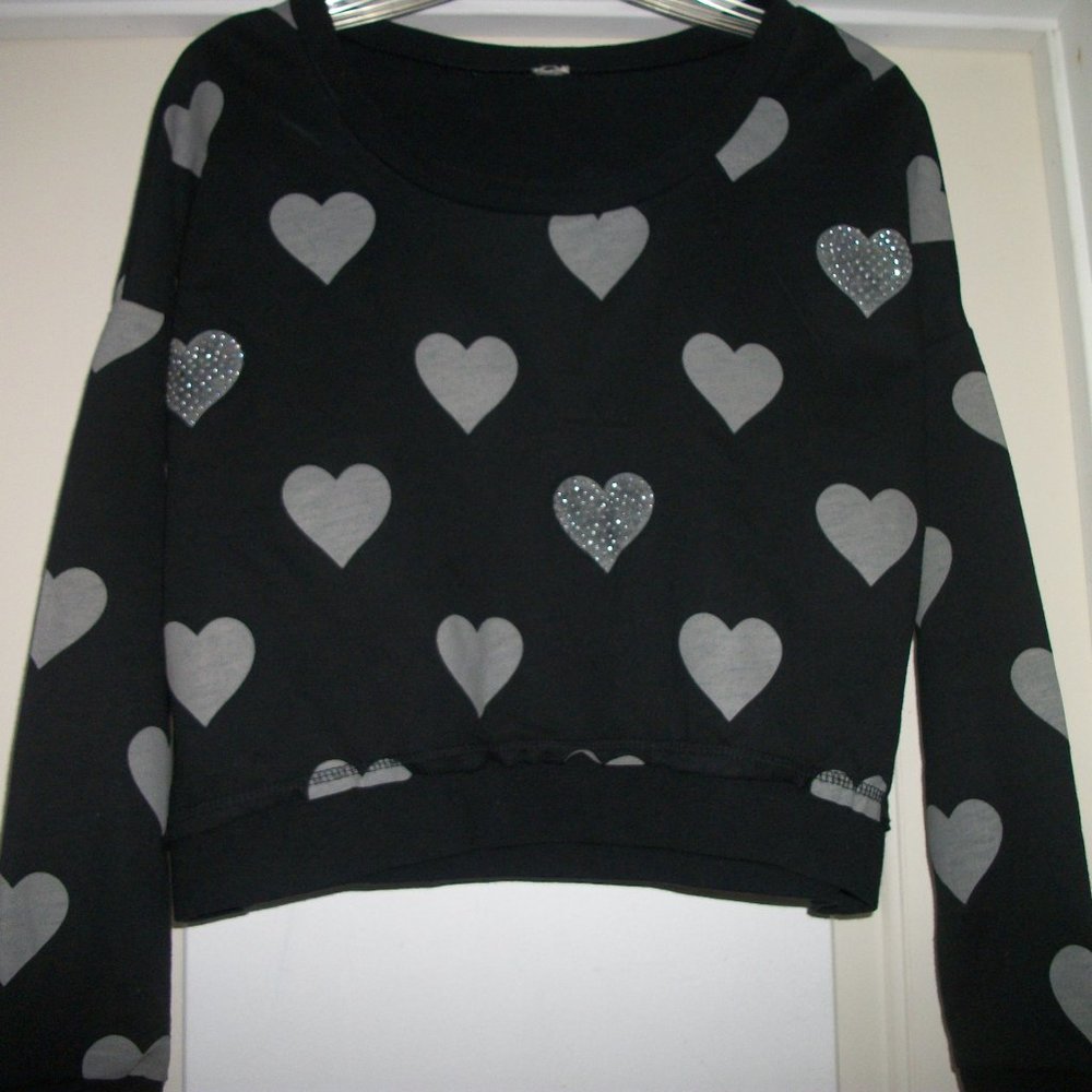 GIRLIE GIRL RETRO YOUNG BLING HEARTS SHORT SWEATSHIRT LG